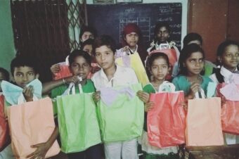 33. Projekt Tüten für die Schule (Indien 2016)